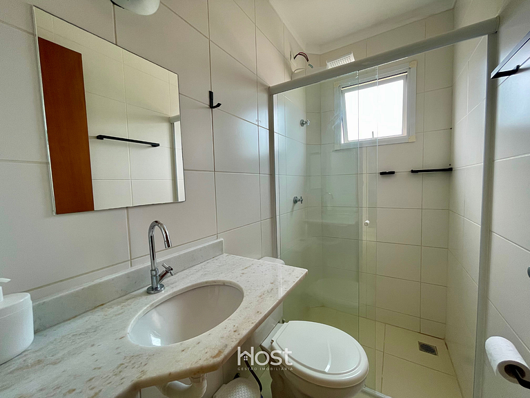 Apto com A/C e Churrasqueira à 500m da praia