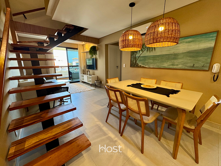 Cobertura com A/C e Churrasqueira a 700m da Praia