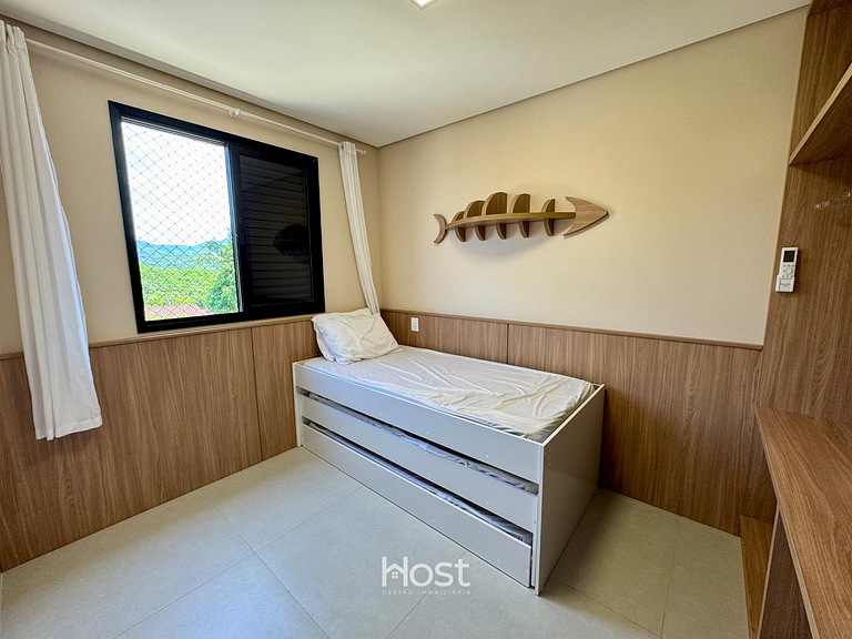 Cobertura com A/C e Churrasqueira a 700m da Praia