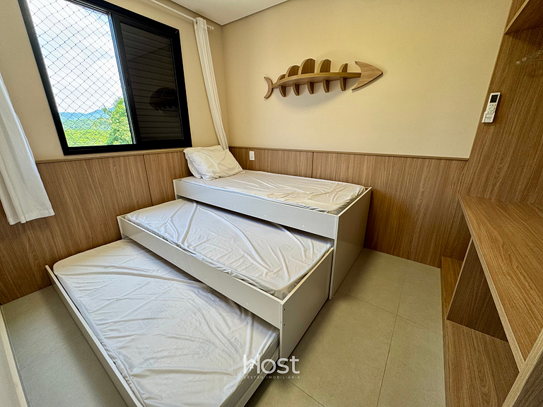 Cobertura com A/C e Churrasqueira a 700m da Praia