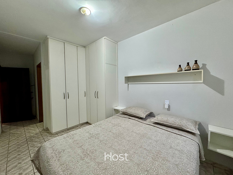 Ap Central com Ar Cond. e Piscina no Condomínio