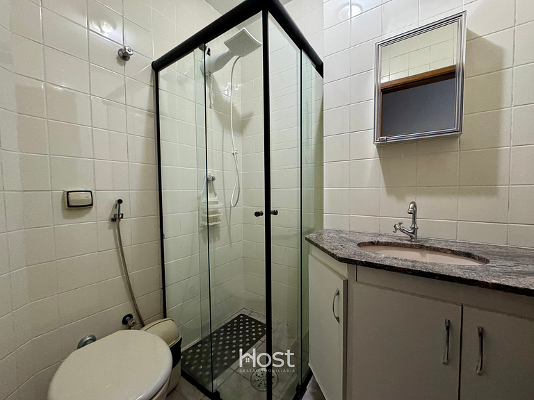 Ap Central com Ar Cond. e Piscina no Condomínio