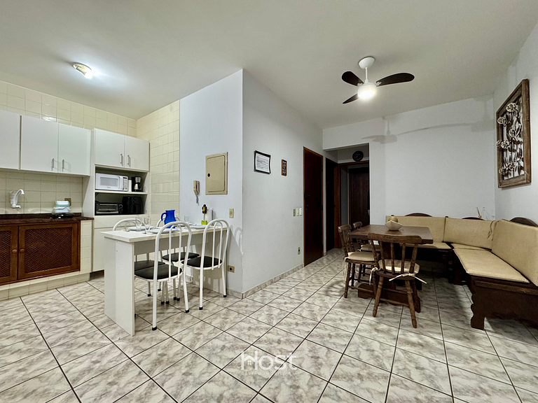 Ap Central com Ar Cond. e Piscina no Condomínio