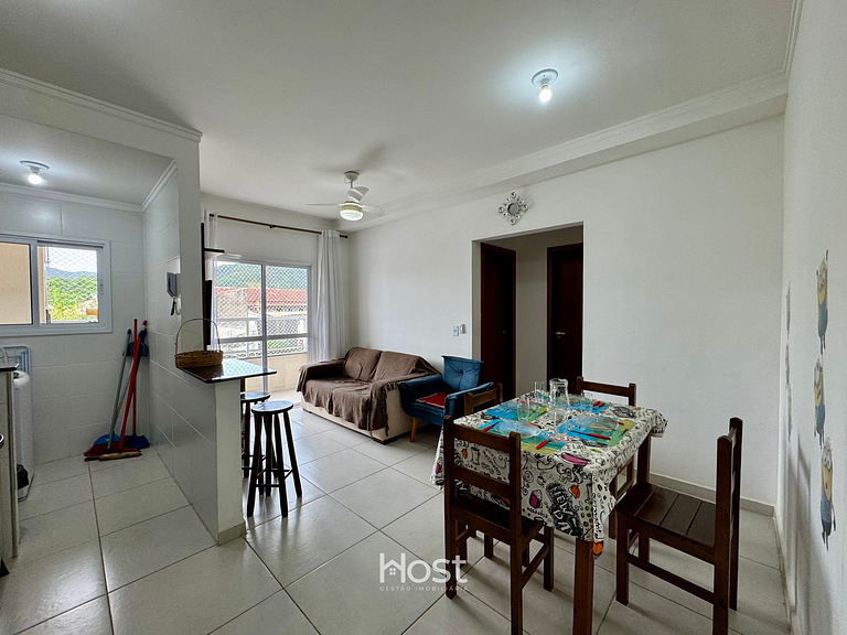 Apto com Churrasqueira e Piscina em região central