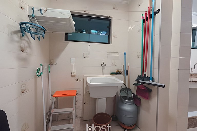 Ap com Piscina | Churrasqueira | 550m da Praia