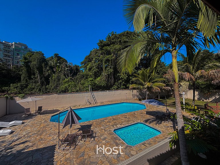 Ap com Piscina | Churrasqueira | 550m da Praia